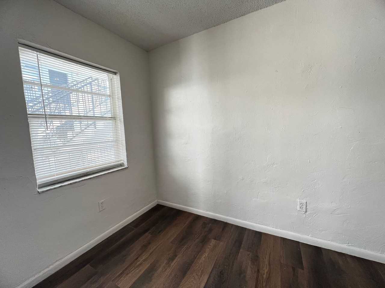 1801 Northwest 54th Street - Photo 5 of 6