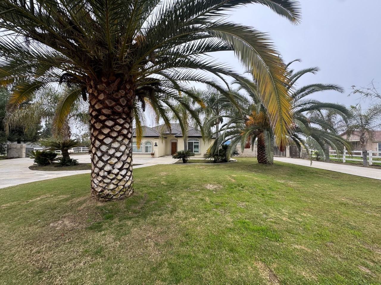 5553 Bussell Rd - Photo 2 of 15