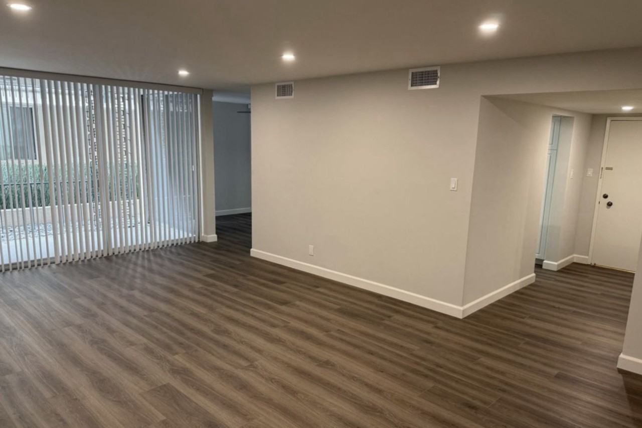 420 North Louise Street - Photo 3 of 14