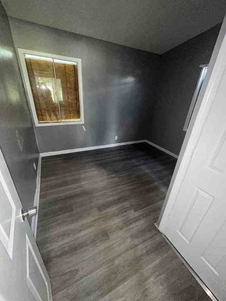 1307 St Zita Drive - Photo 4 of 9