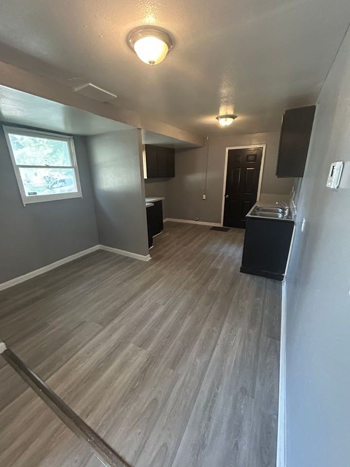 1307 St Zita Drive - Photo 5 of 9