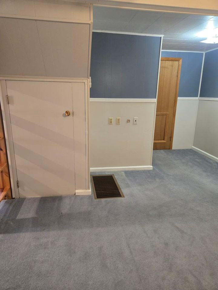 408 North Spruce Street - Photo 3 of 27