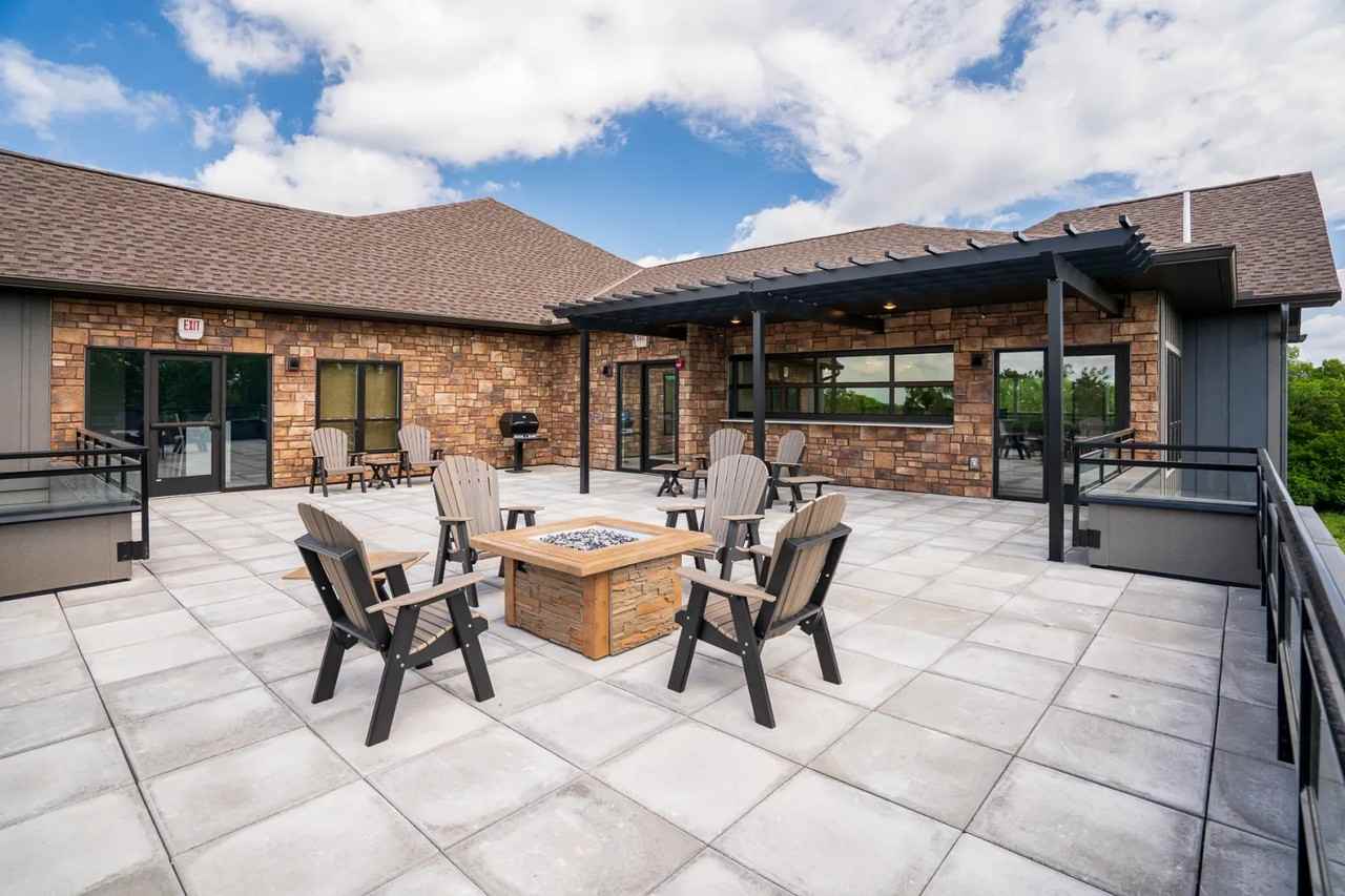 The Overlook at Crystal Lake - Photo 3 of 7