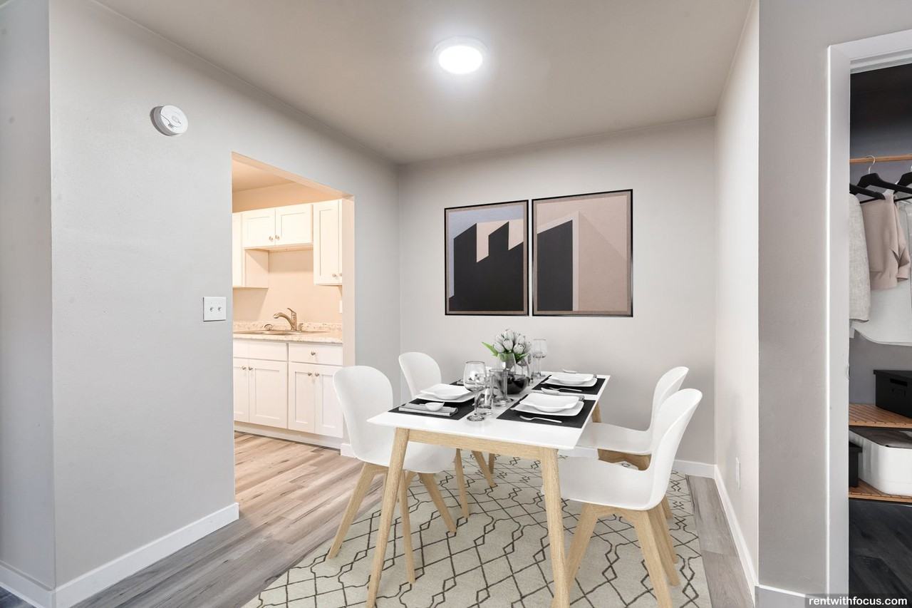 EVERGREEN PLACE - Photo 4 of 44