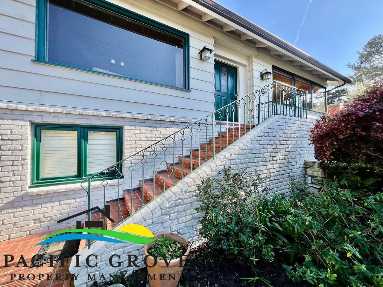 Carmelo Abode - Photo 3 of 50