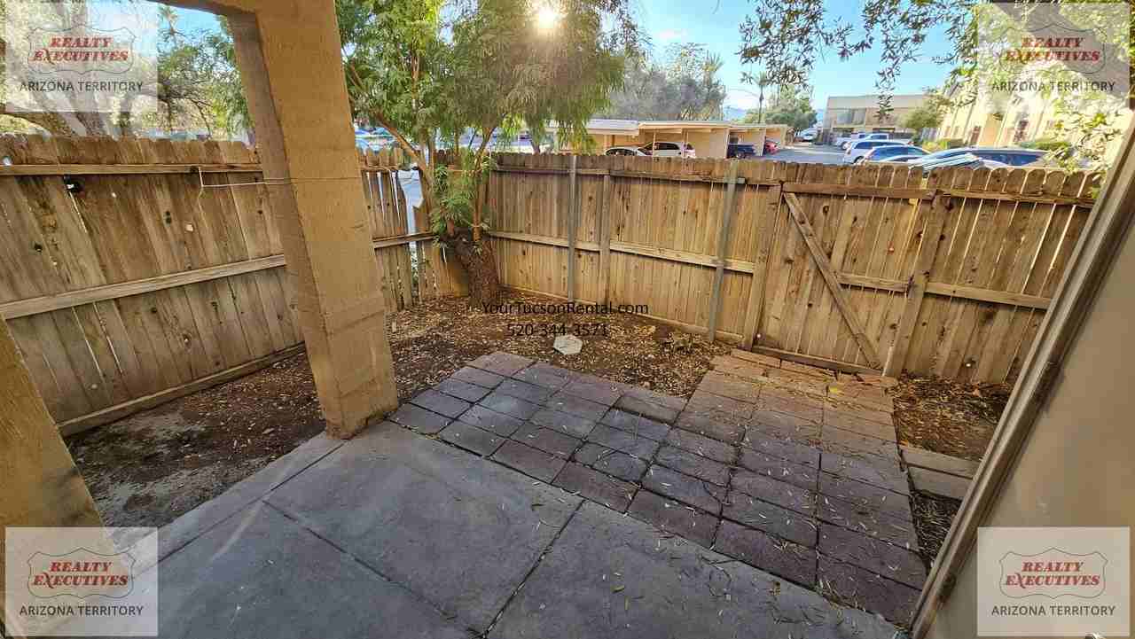 1357 E Fort Lowell Rd - Photo 2 of 23