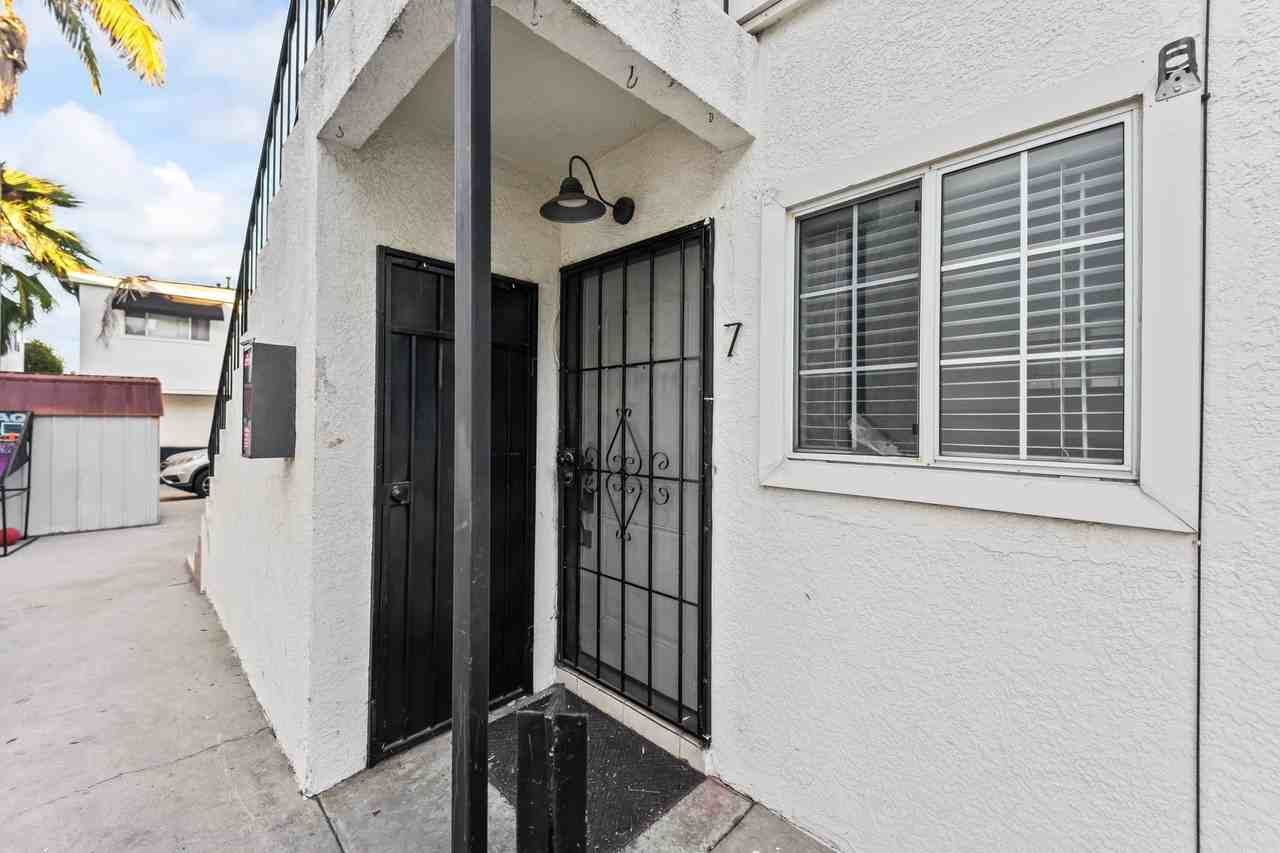 4104 E. 7th Street - Photo 7 of 16