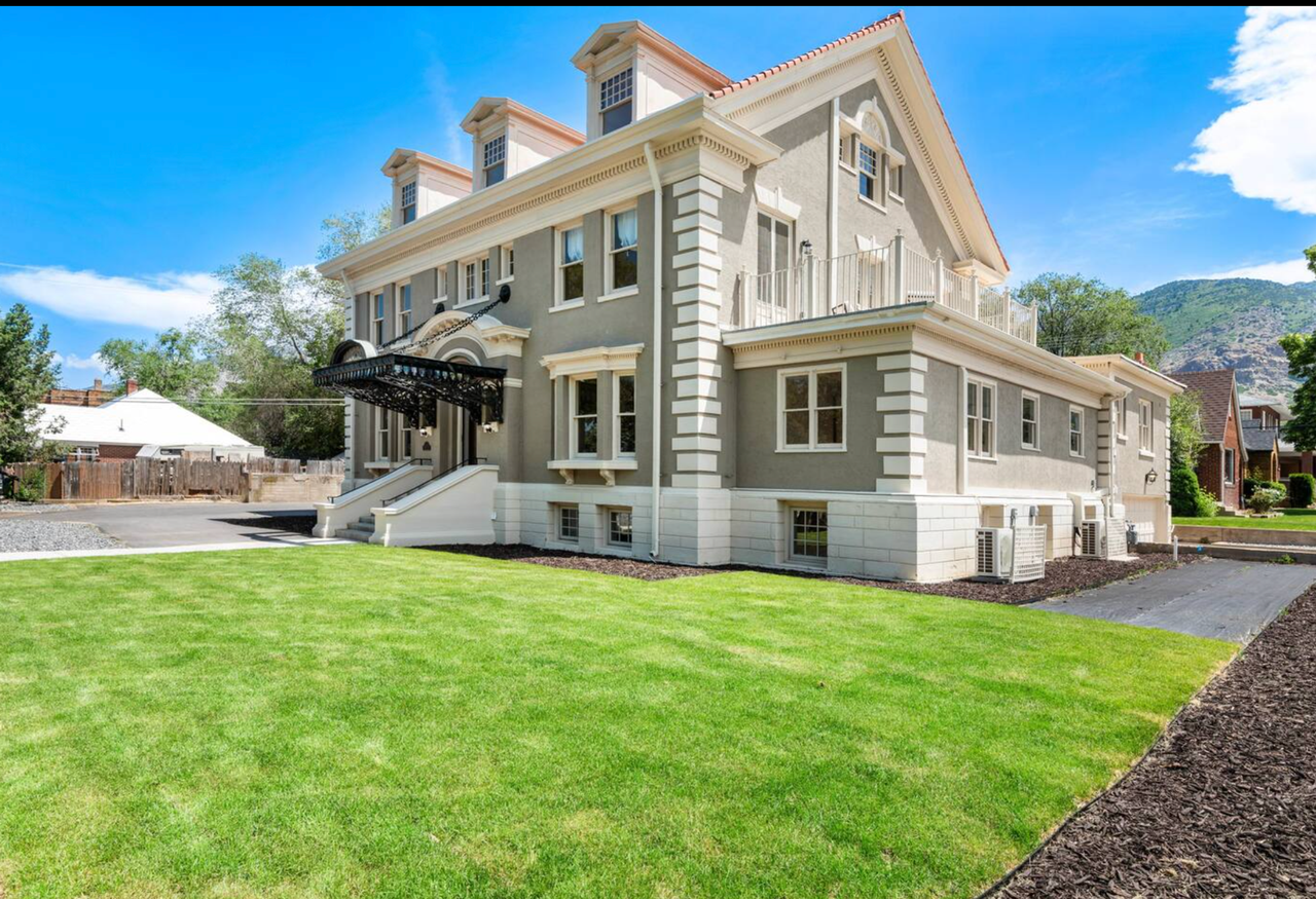 2480 Van Buren Ave #2 - Photo 6 of 30