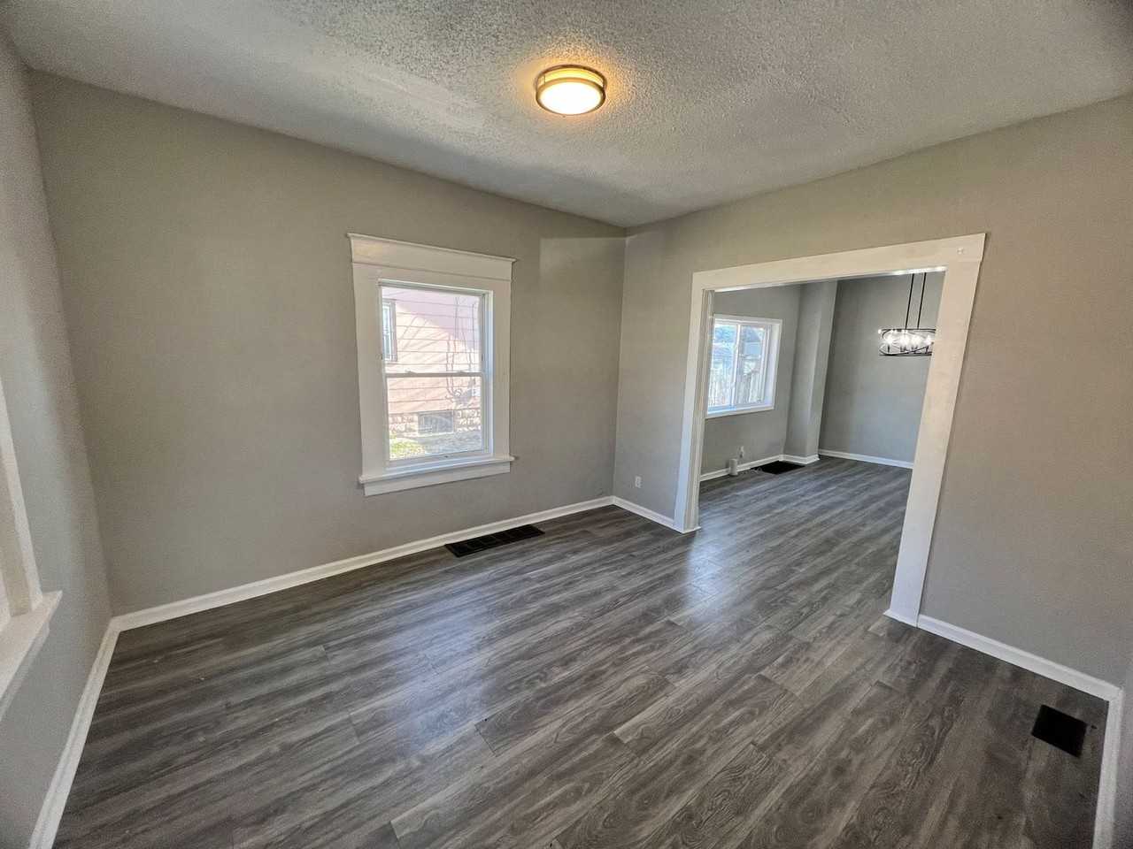 5107 E 26th St - Photo 2 of 17