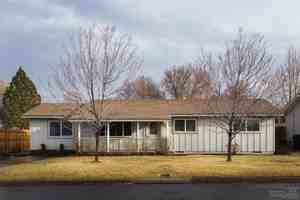 featured image of 1444 Northwest Canyon Drive