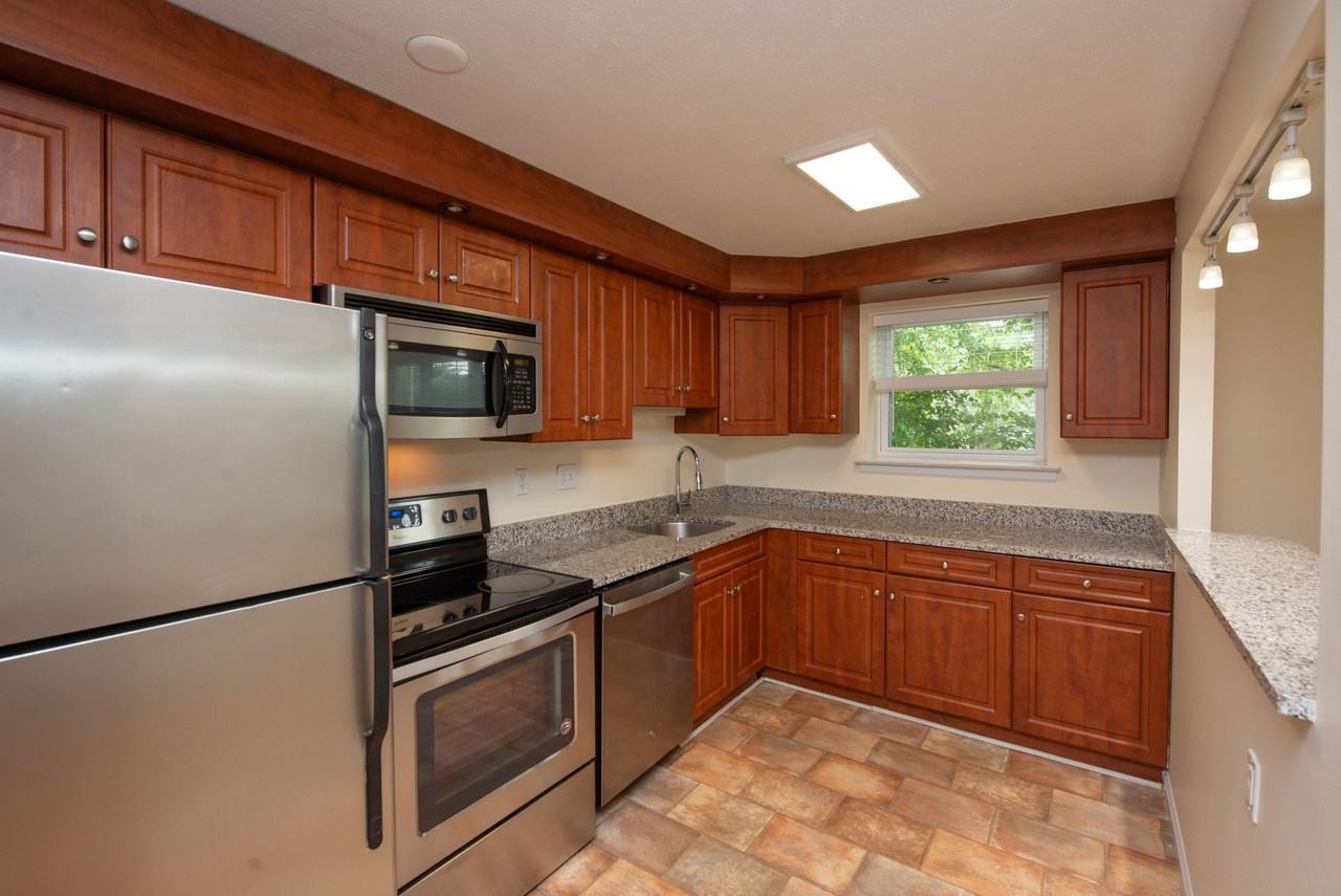 Eli Whitney Apartments - Photo 3 of 7