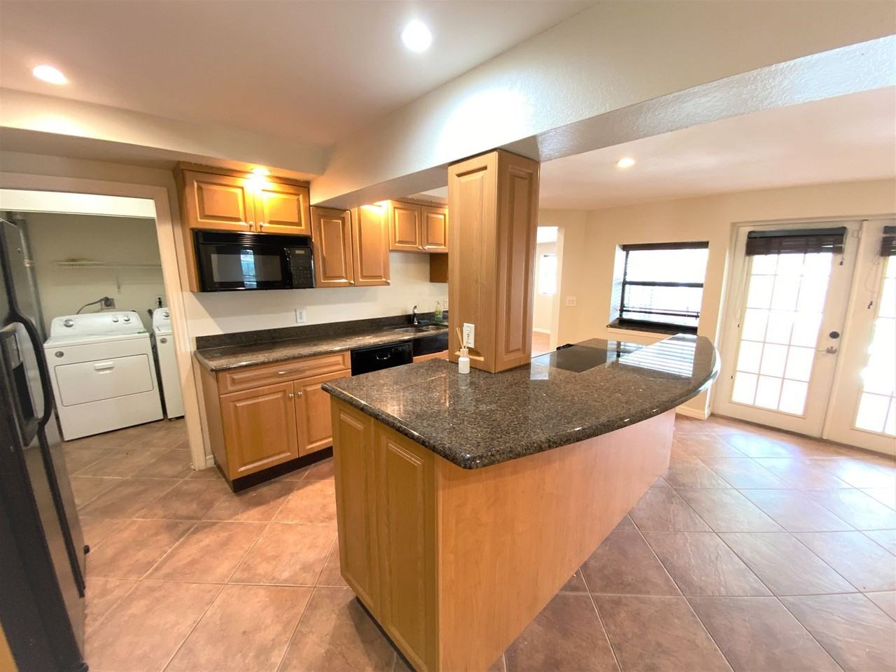 4033 Guava Dr - Photo 5 of 31