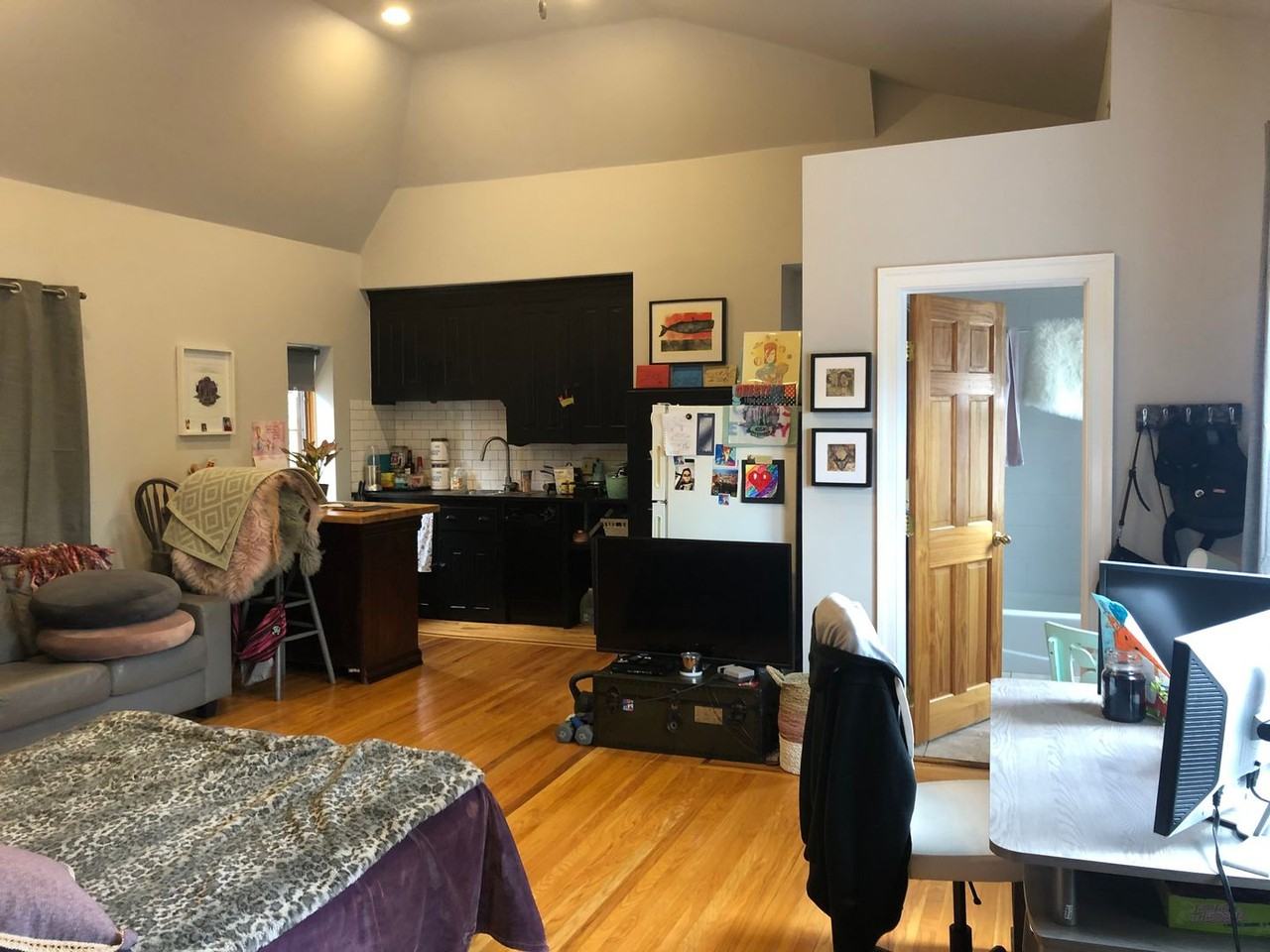 746 Yorkway Place - Photo 2 of 7