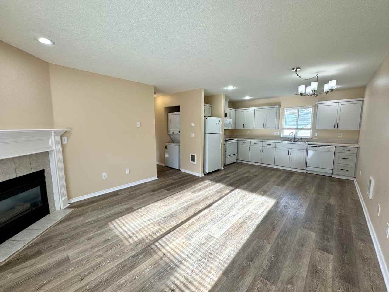 14611 Se Lone Pine Dr - Photo 3 of 17