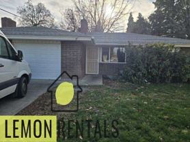 1302 S 16th Ave - Photo 1 of 1