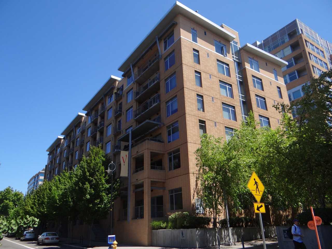 701 Columbia St #107