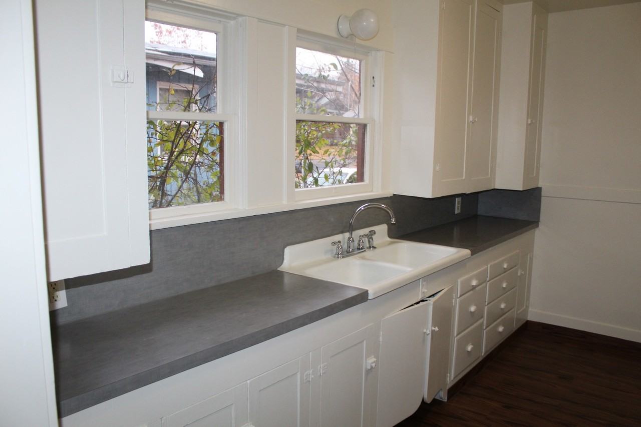 1835 Melrose St - Photo 6 of 20