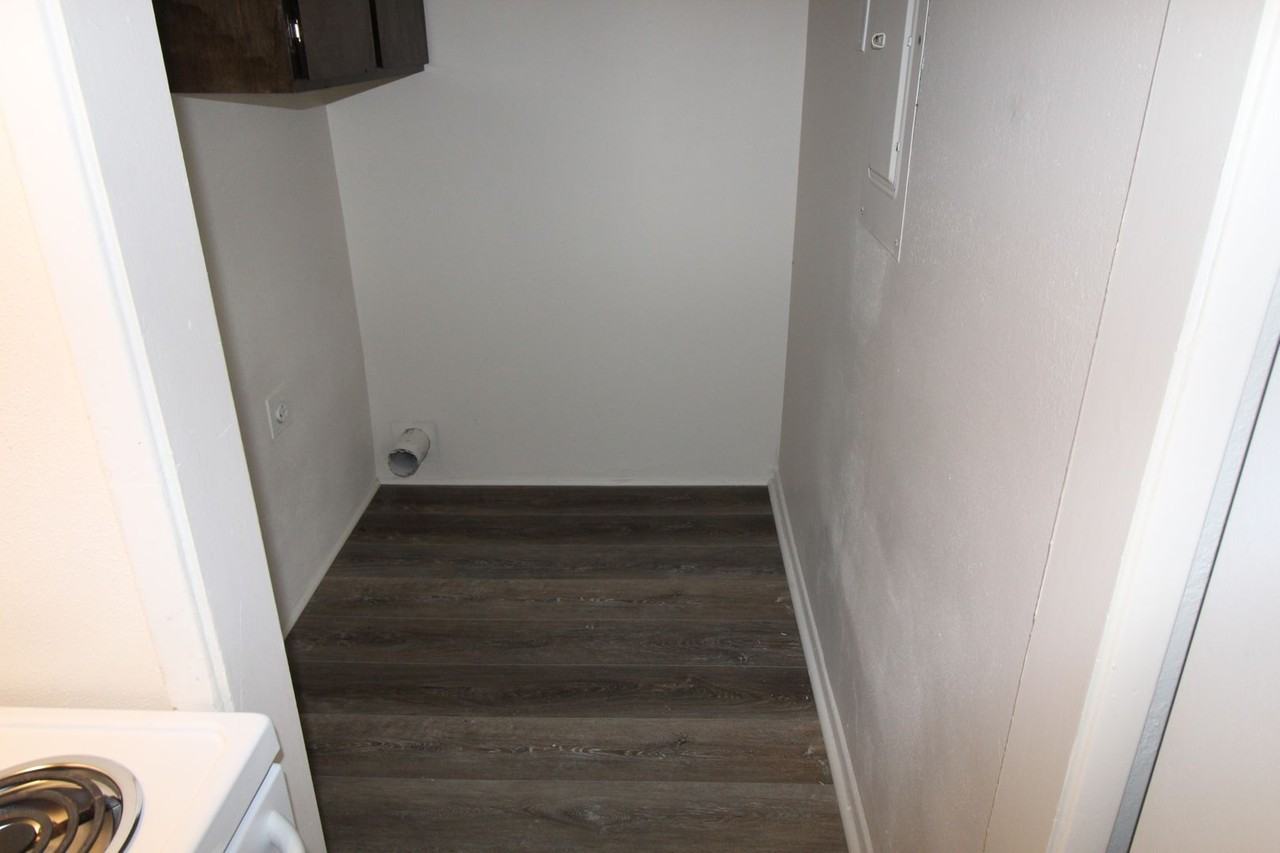 2332 Linda Vista Dr - Photo 4 of 17