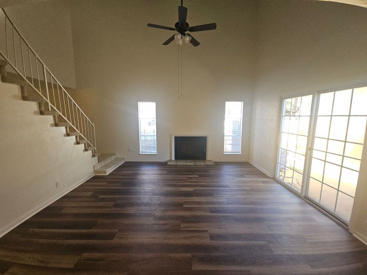 2109 Fleur De Lis Court - Photo 3 of 22