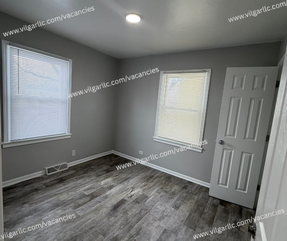 2918 Gibson Pl - Photo 3 of 17