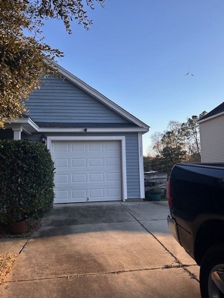 131 Avalon Road - Photo 3 of 14