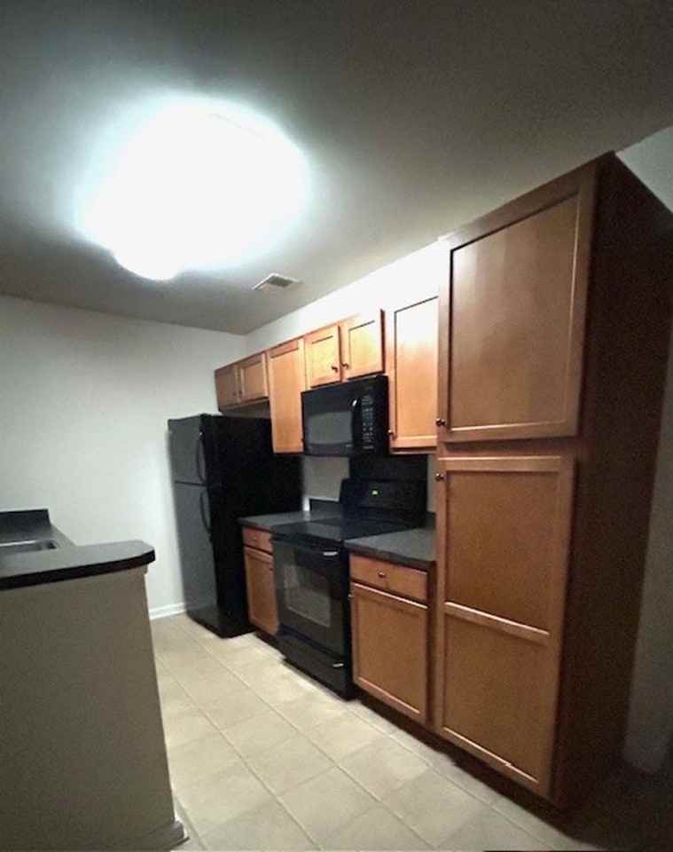 131 Avalon Road - Photo 5 of 14