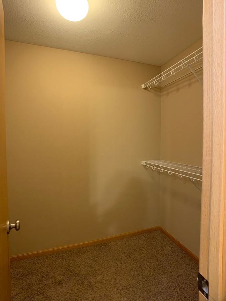 511 Stonedale Drive - Photo 5 of 17