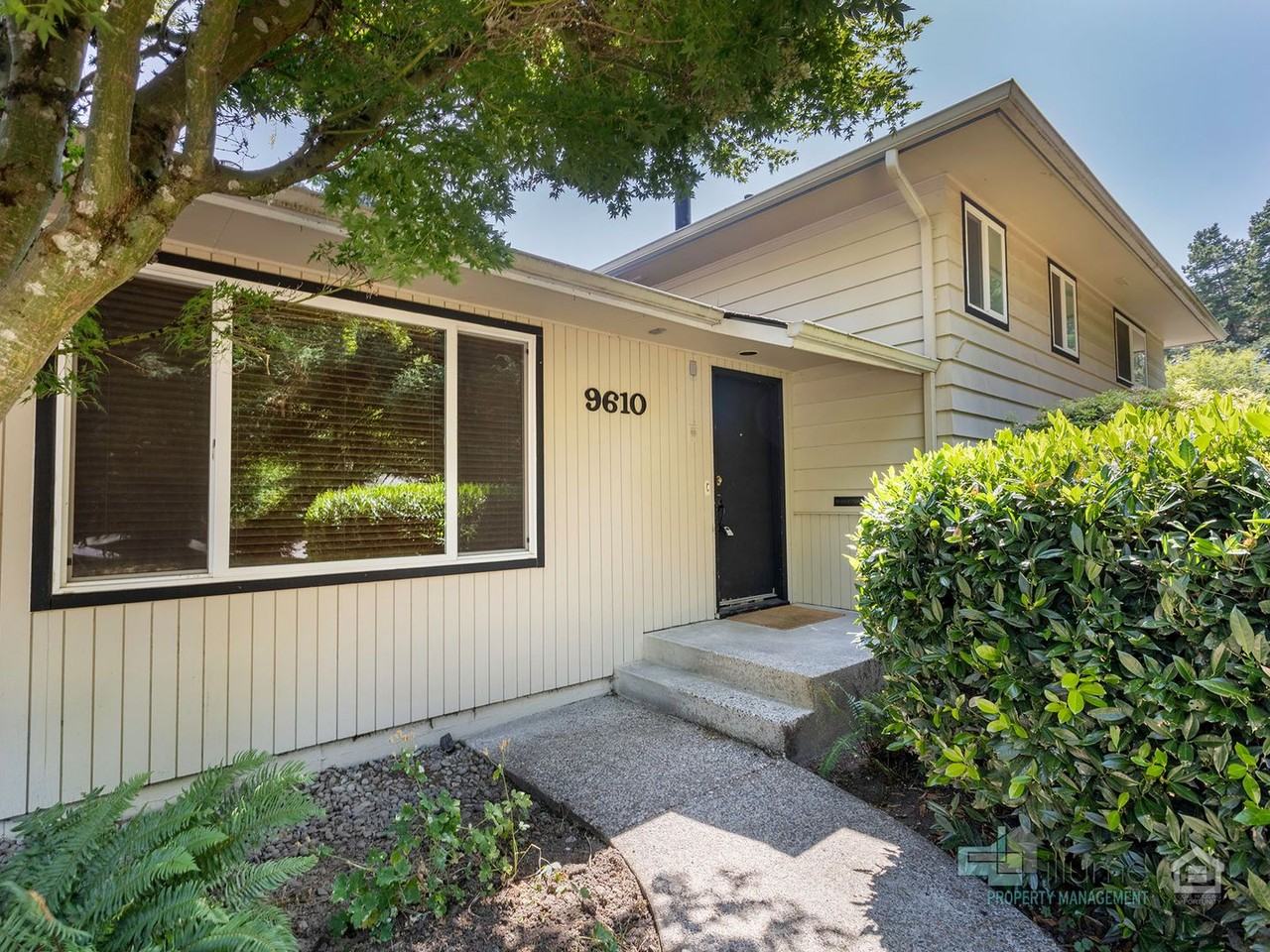 9610 Southwest Washington Place - Photo 5 of 45