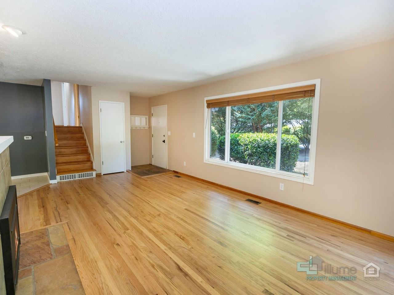 9610 Southwest Washington Place - Photo 7 of 45