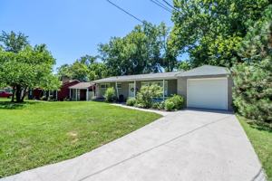 featured image of 15 Clinton Drive