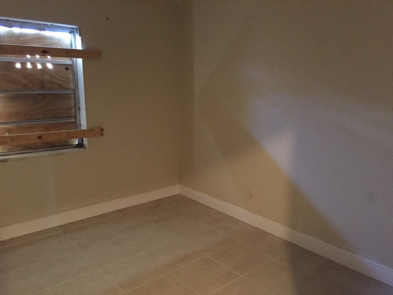 806 Northwest 15th Avenue - Photo 7 of 21