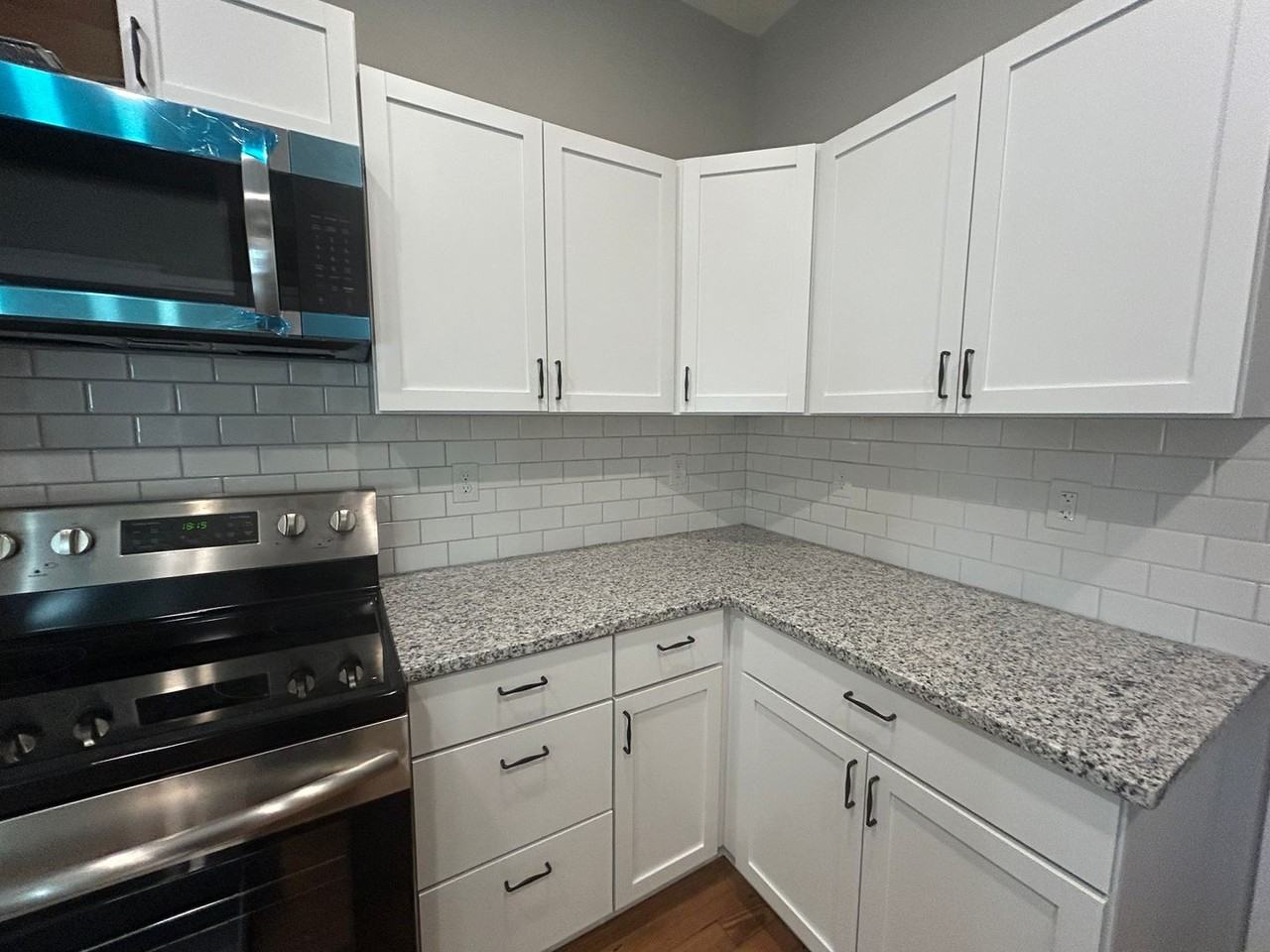 839 Locust Street - Photo 2 of 31