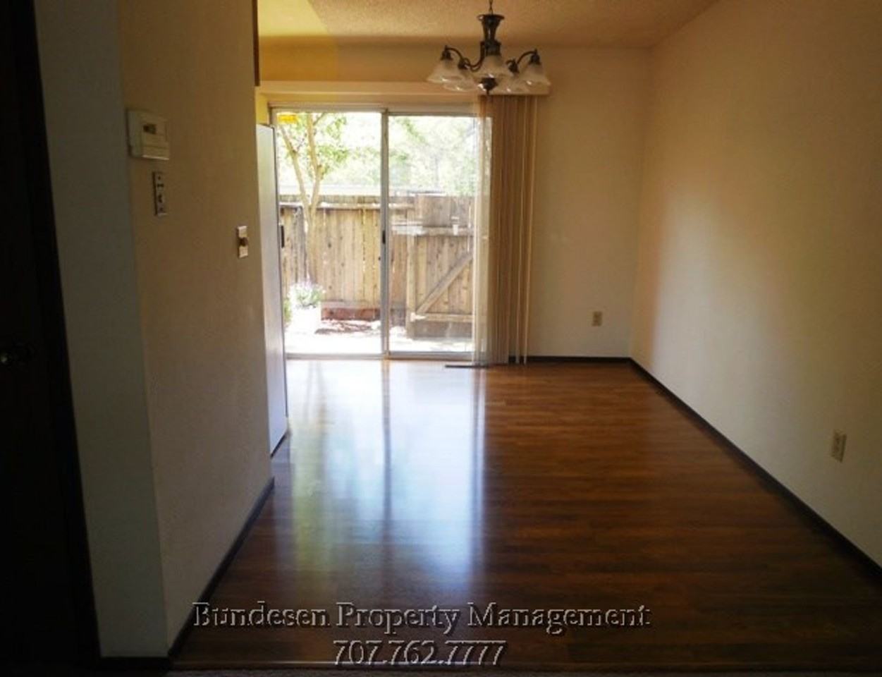 1305 Gold Way - Photo 4 of 10