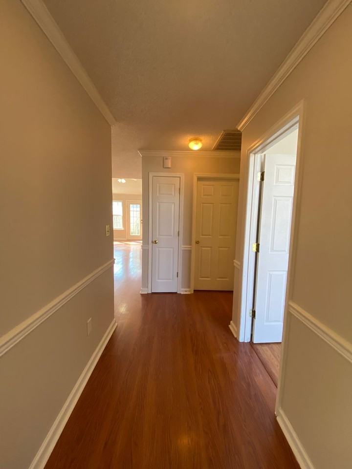 310 Hazelnut Drive - Photo 3 of 15