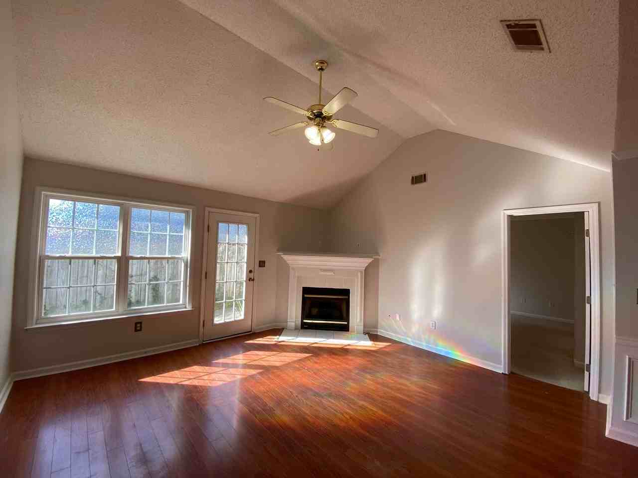 310 Hazelnut Drive - Photo 6 of 15