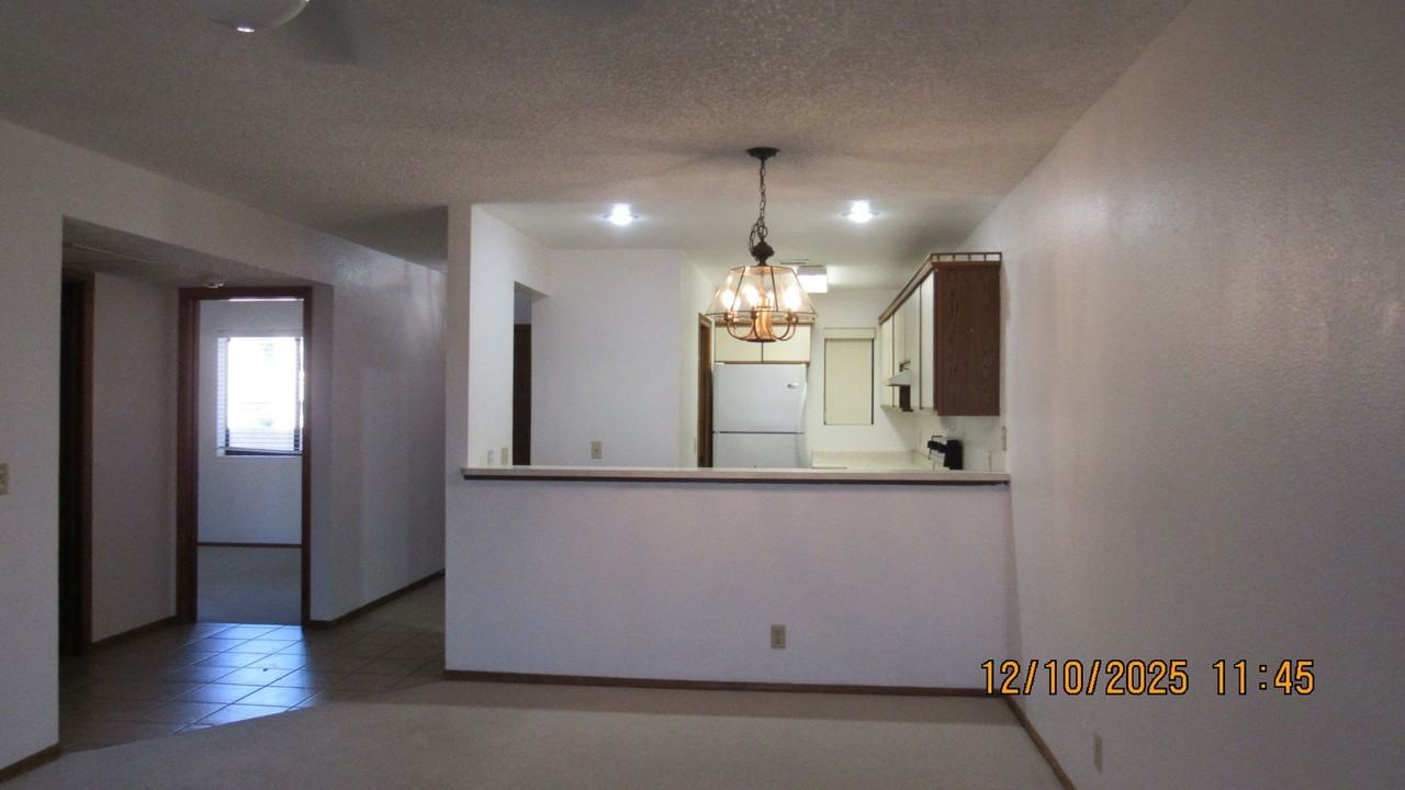 500 South Lake Havasu Avenue - Photo 6 of 21