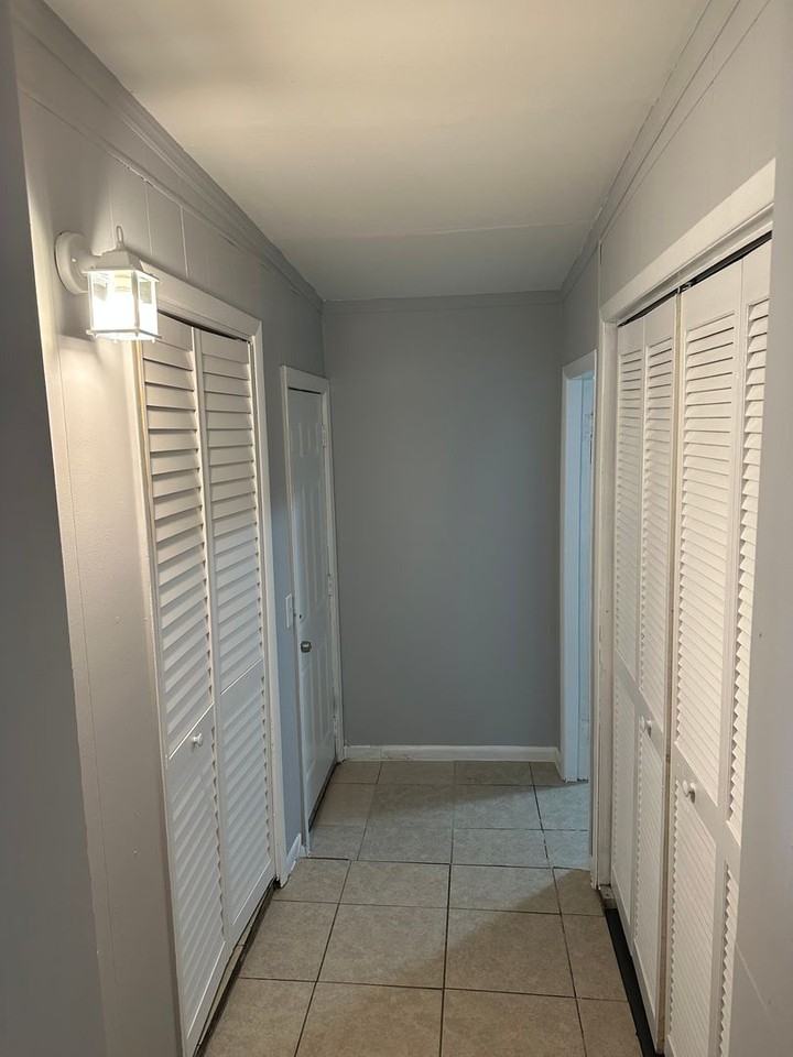 632 9th St - Photo 4 of 11