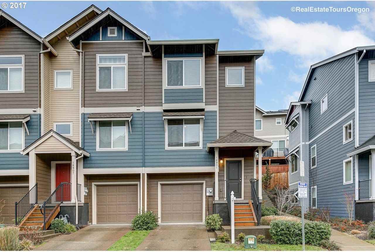 10521 Northeast Park Ridge Way