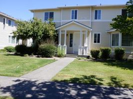 featured image of 2010 Garry Oaks Avenue #B