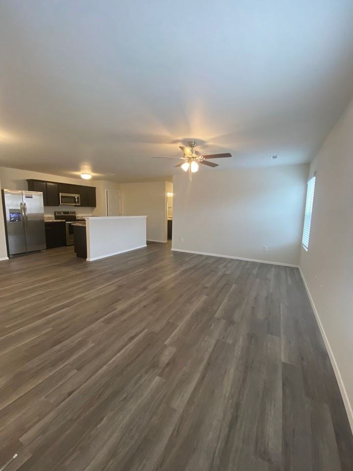 506 West Christopher Drive - Photo 5 of 20