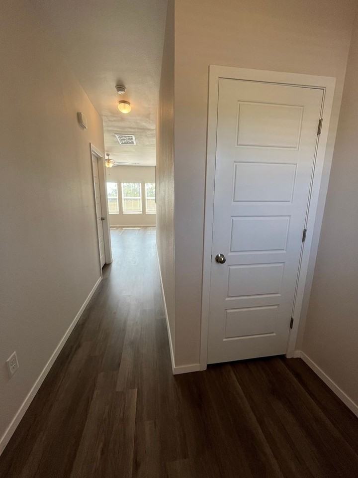 3171 Gulley Ln - Photo 6 of 33