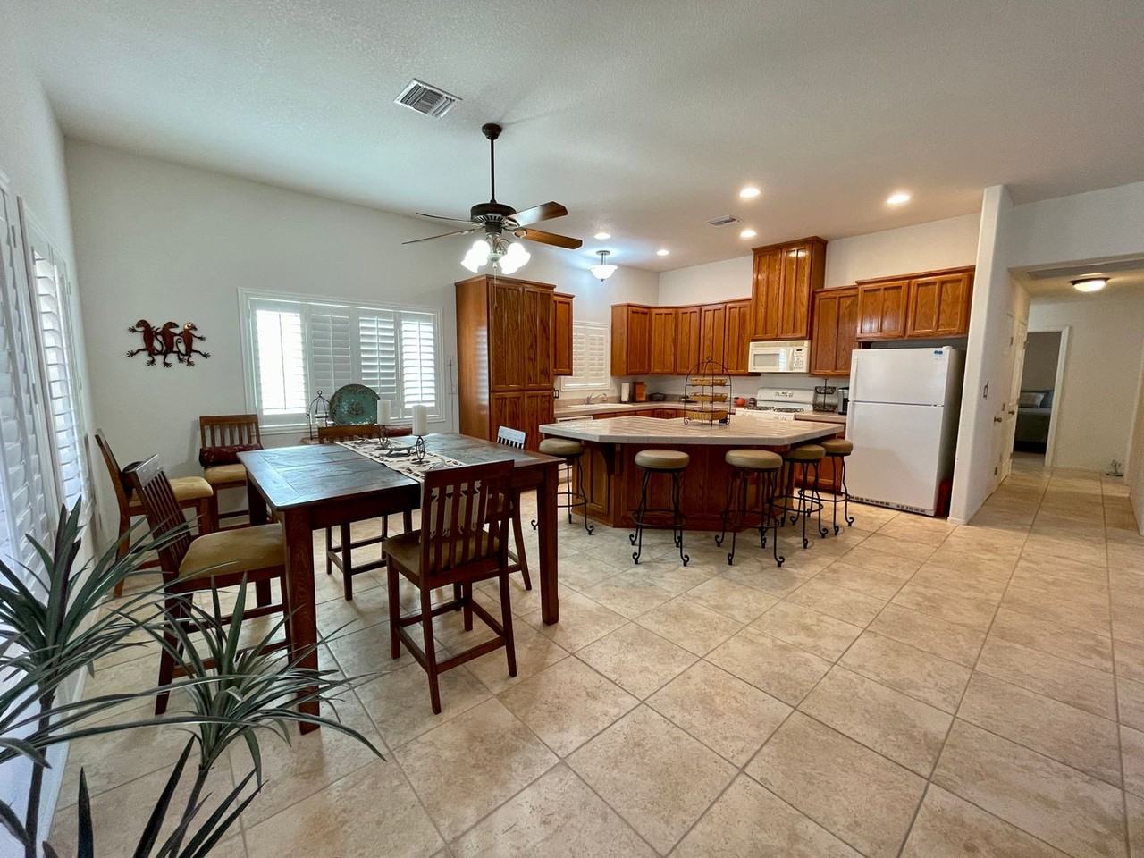 10277 South Del Rey Drive - Photo 5 of 18