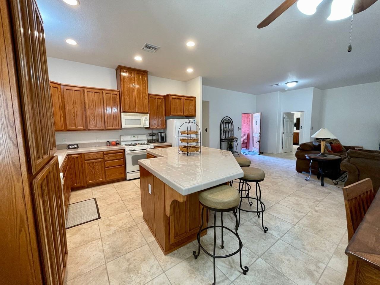 10277 South Del Rey Drive - Photo 6 of 18