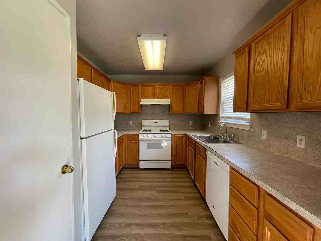 2405 Pintail Loop - Photo 4 of 13