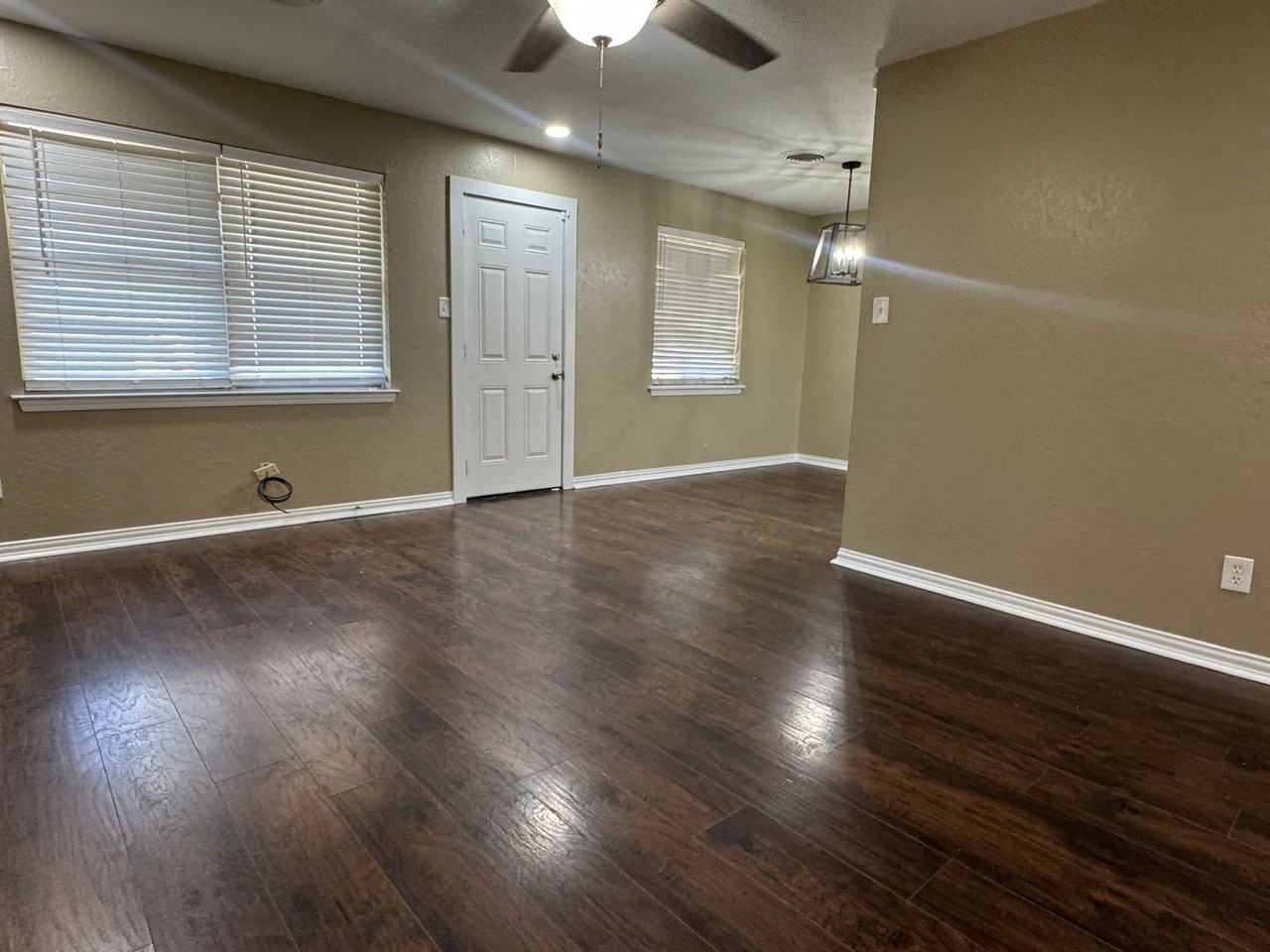 117 Southwest 68th Street - Photo 3 of 17