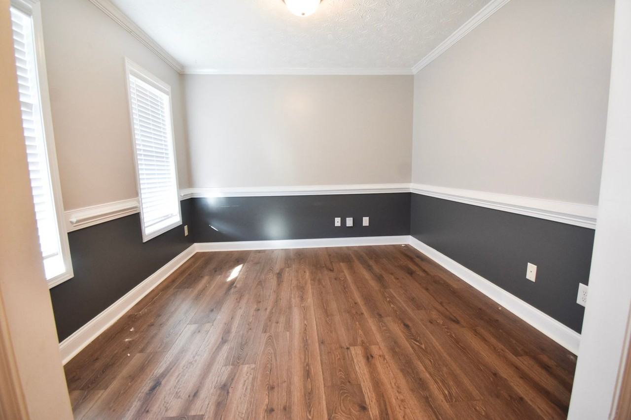 131 Flag Drive - Photo 4 of 37