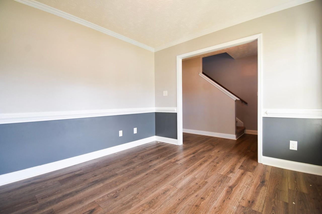 131 Flag Drive - Photo 5 of 37