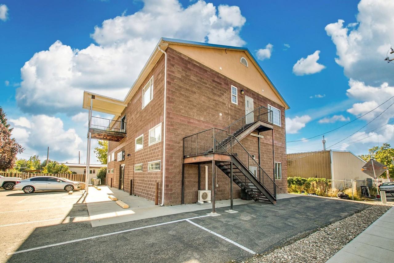 4105 North Adams Street - Photo 7 of 22