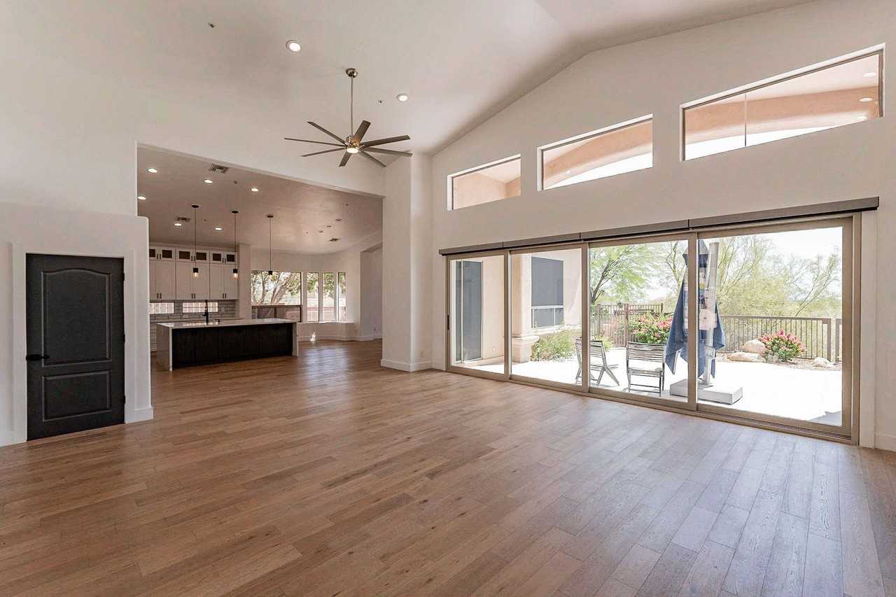 13607 Geronimo Road - Photo 4 of 50