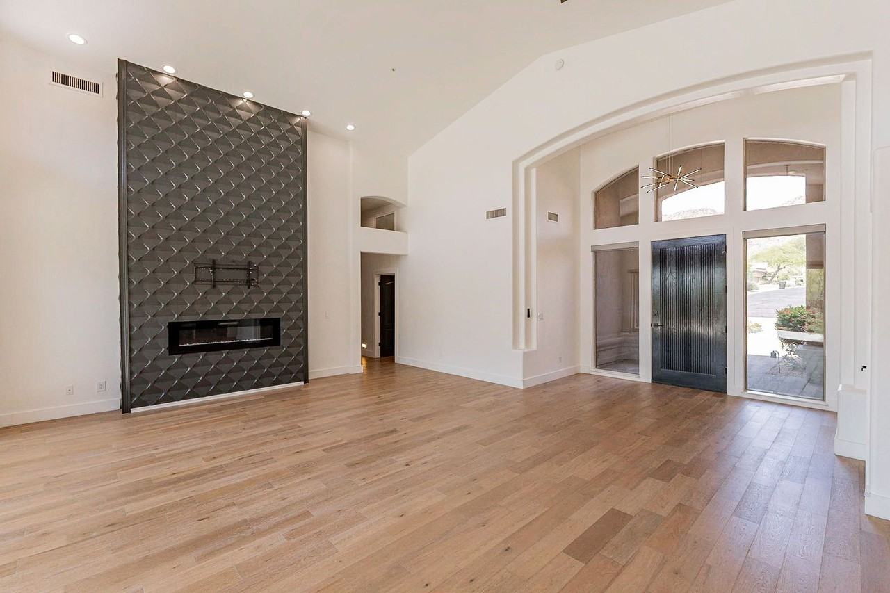 13607 Geronimo Road - Photo 5 of 50